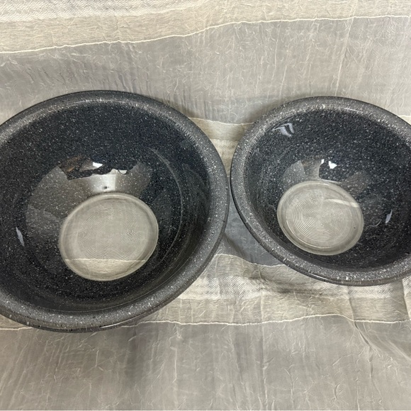 Vintage Pyrex Dark Gray Granite Mixing Bowls x 2 in Excellent Condition - Picture 1 of 10